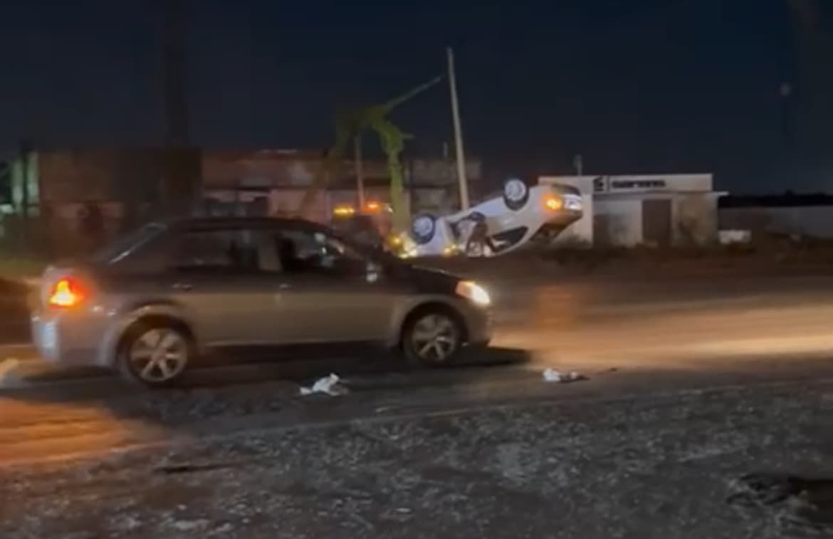 Carambola en la carretera Villahermosa-Cárdenas