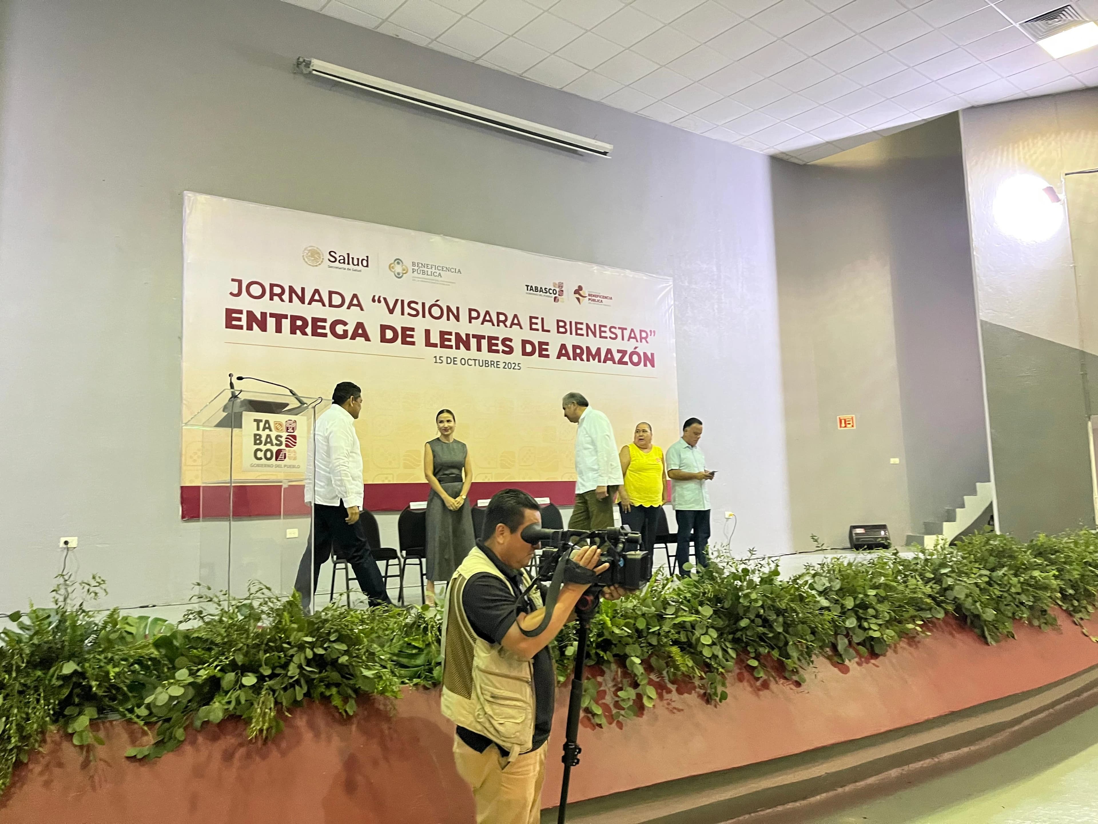 Prometen 2 mil cirugías para cataratas en 2026 en Tabasco