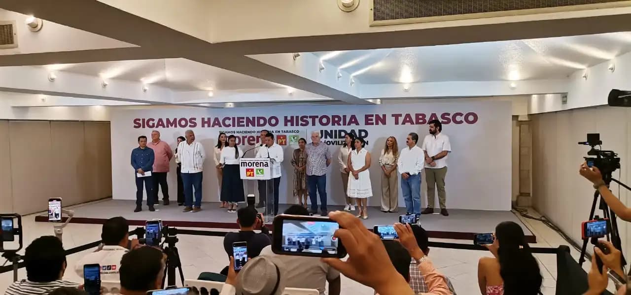 Presenta Javier May su equipo de campaña