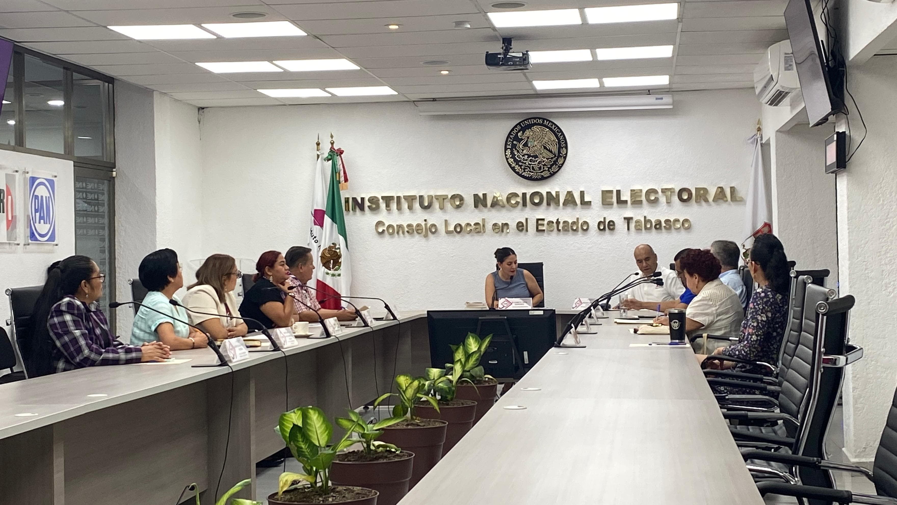Aprueban acreditación de 11 observadores para elección judicial