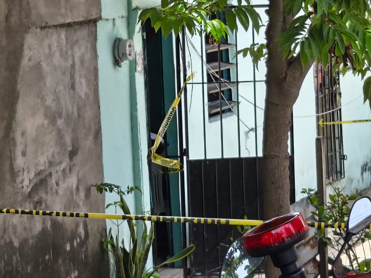 Matan a balazos a 2 y 1 más muere de causas naturales en Centro
