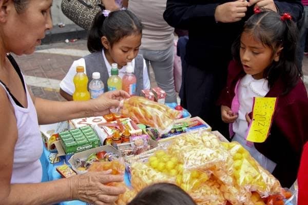 Vigilará Setab aplicación de la ley vs comida chatarra en escuelas