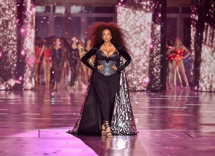 Retoman el vuelo 'angelitas' de Victoria's Secret en NY