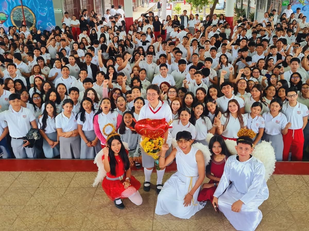 Cobatab #28 da emotivo adiós a alumna italiana