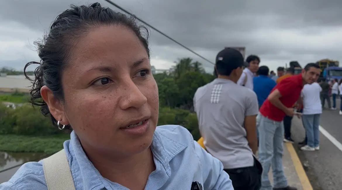 Empeñando cosas y prestando sobreviven a deuda de Pemex