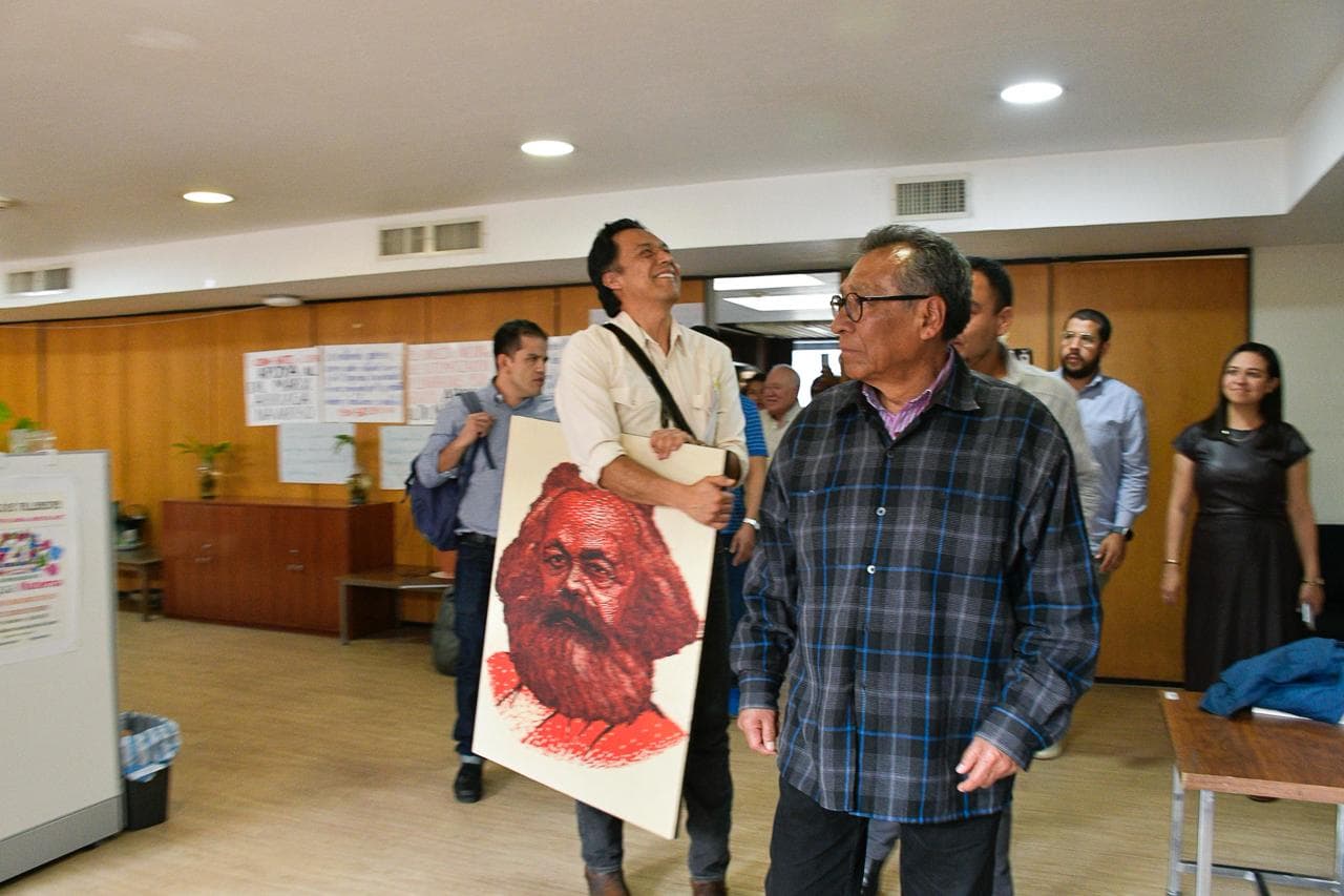 Tras 100 horas abandona Marx Arriaga SEP