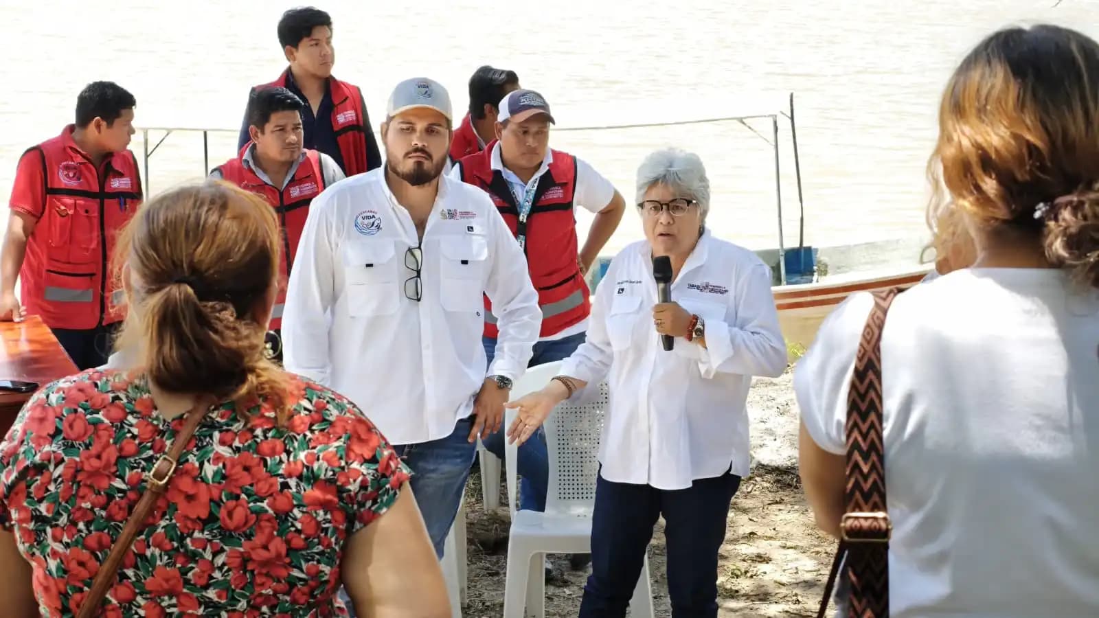 Supervisan Comunidades de Aprendizaje Acuícola