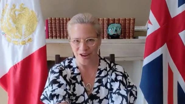 "Si yo digo que te hinques, te hincas" así humillaba embajadora mexicana a empleados