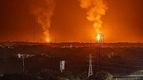 Pemex admite fuga en ducto; fuertes olores no representan riesgo, asegura