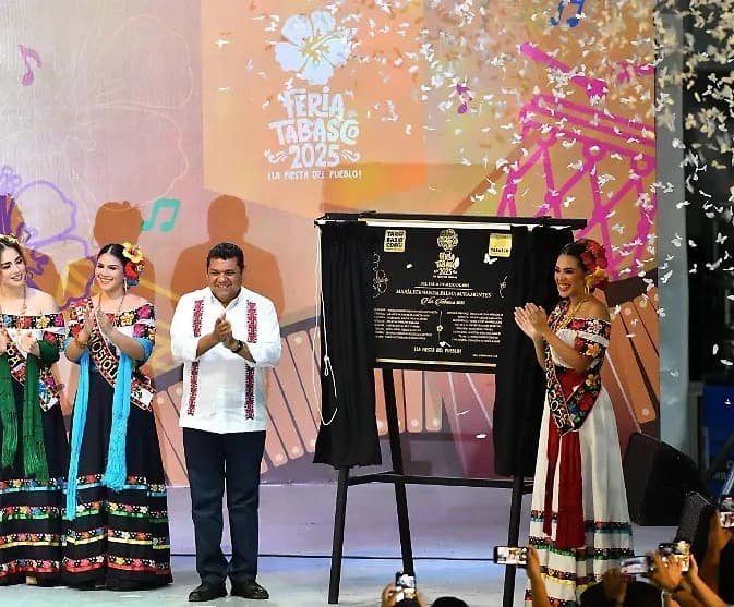 Gastó gobierno casi 200 mil pesos en placa de Feria Tabasco