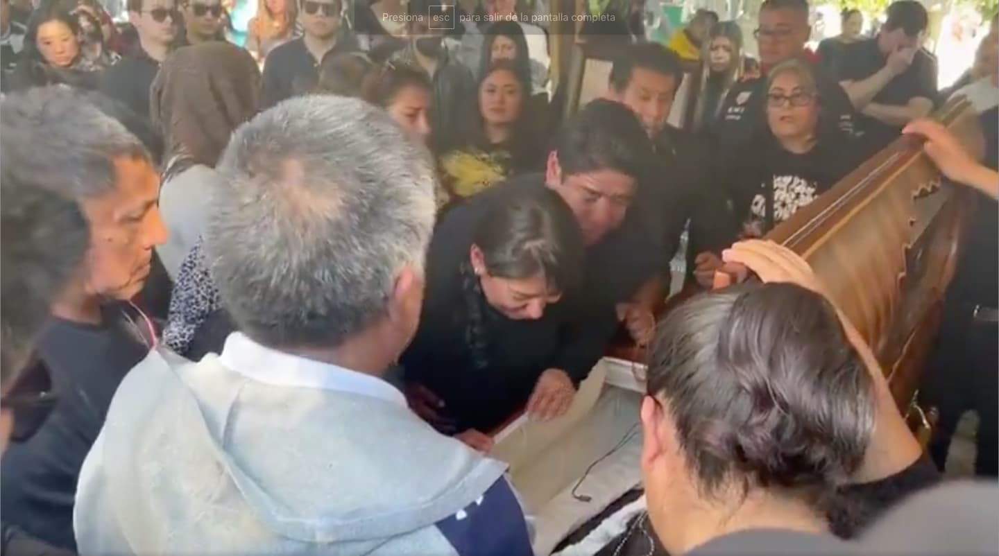 «Estamos de pie, ojetes, aunque nos duela el alma»