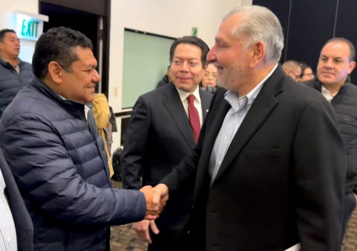 Debe Bermúdez rendir cuentas: May