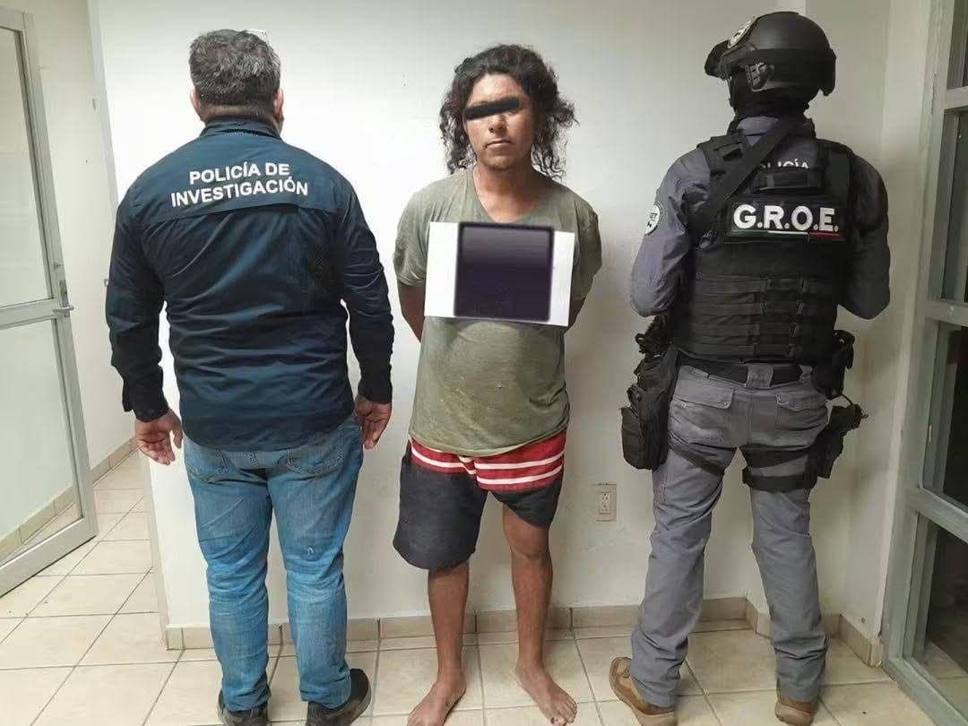 Detienen a "El Tarzán" sujeto que fue grabado agrediendo y amenazando con machete a su pareja en Cunduacán