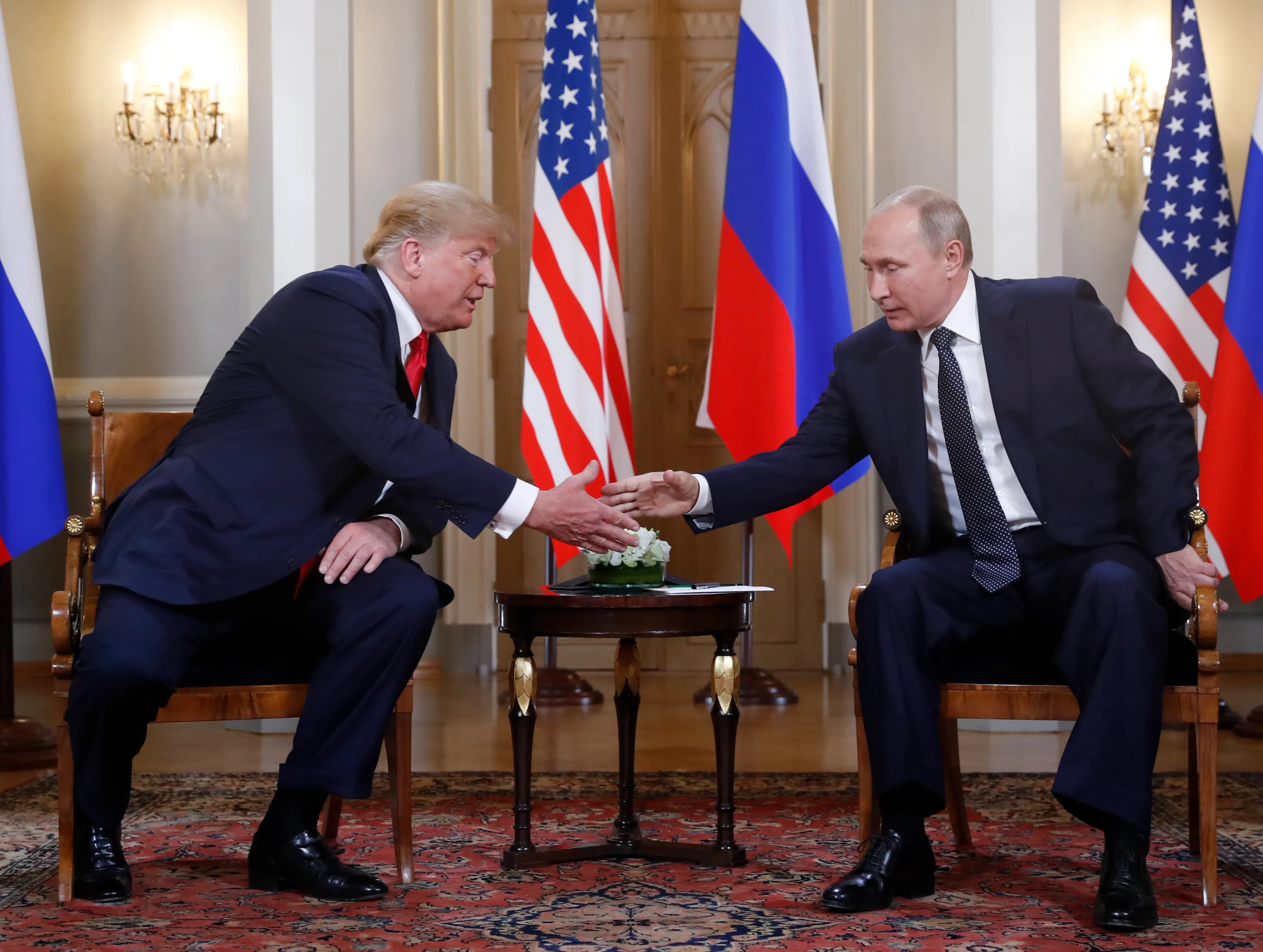 Trump y Putin pondrían fin a guerra Rusia-Ucrania