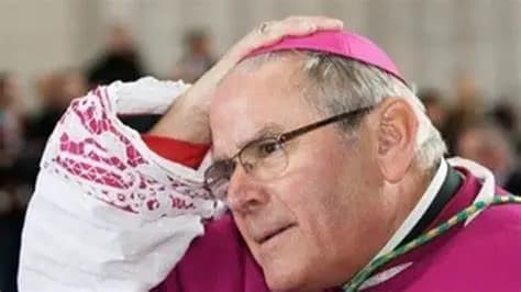 Destituyen a exobispo por abuso sexual