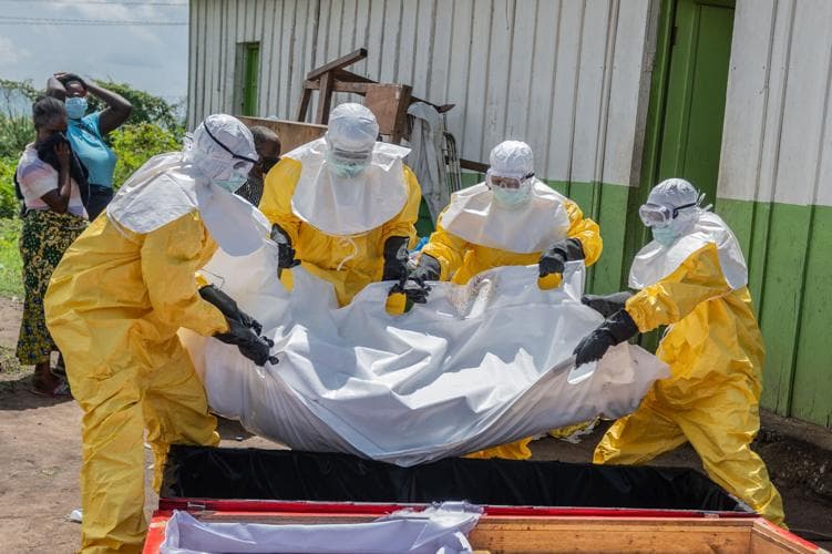 Sube OMS riesgo de Ébola a muy alto en África subsahariana