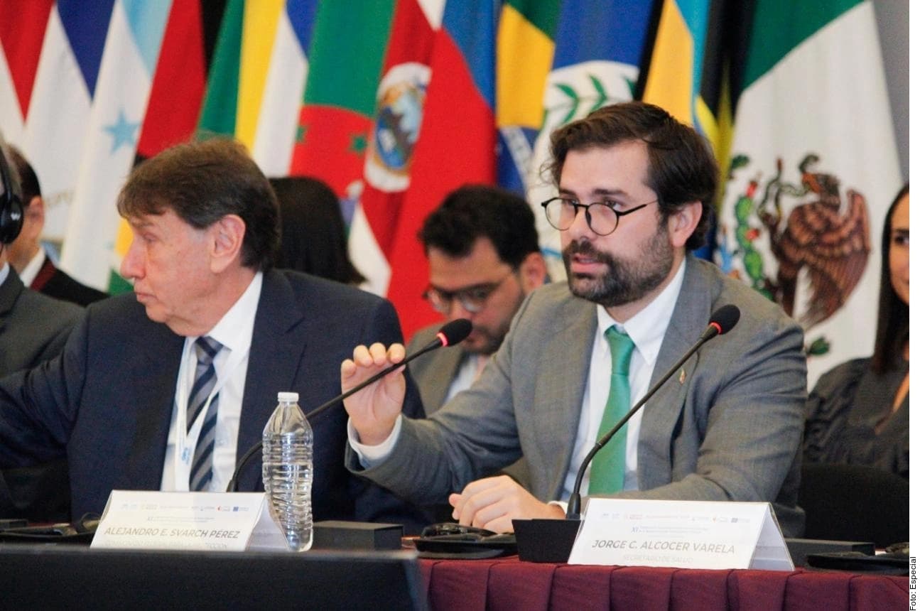 Llama Svarch a fomentar fabricación de medicinas