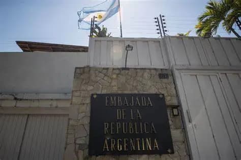 Embajada argentina denuncia robo