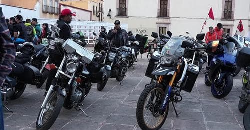Motocicletas con escapes modificados serán multados