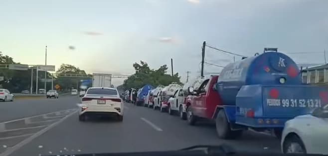 Detienen pipas de Aika Gas, liberan a los choferes