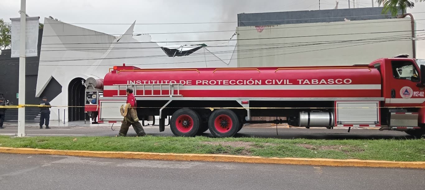 Se incendia bar en colonia Guayabal