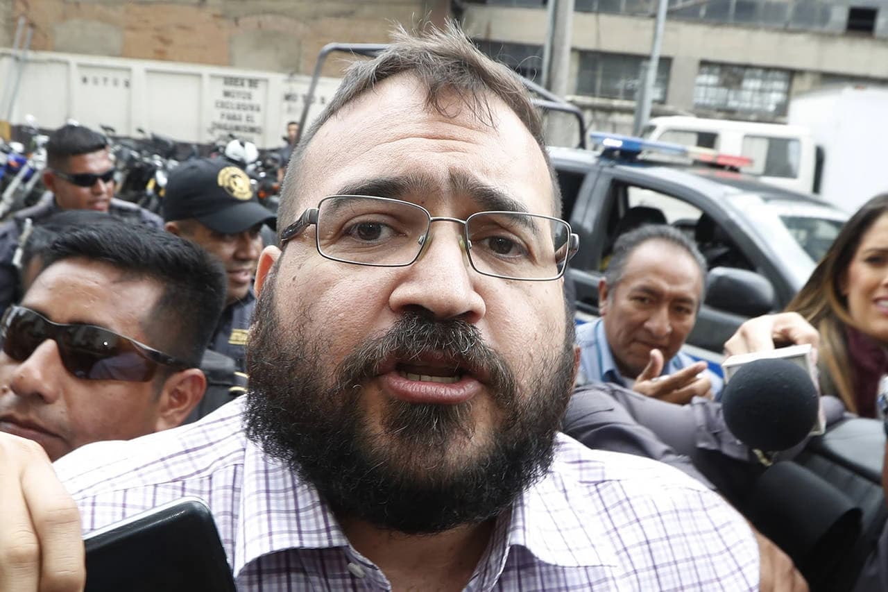 Aplazan, otra vez, juicio de contador de Javier Duarte