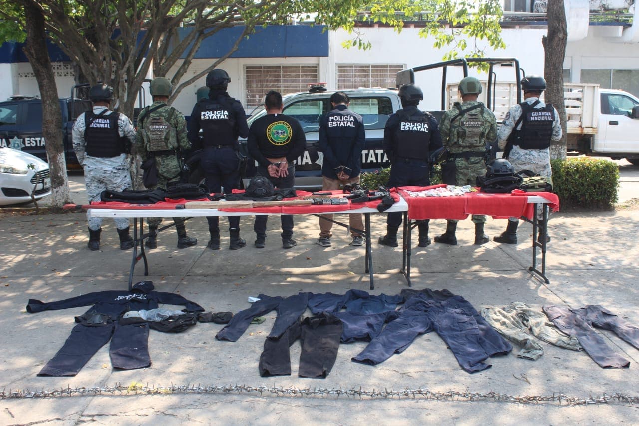 Detienen a sujetos que se hacían pasar por policías