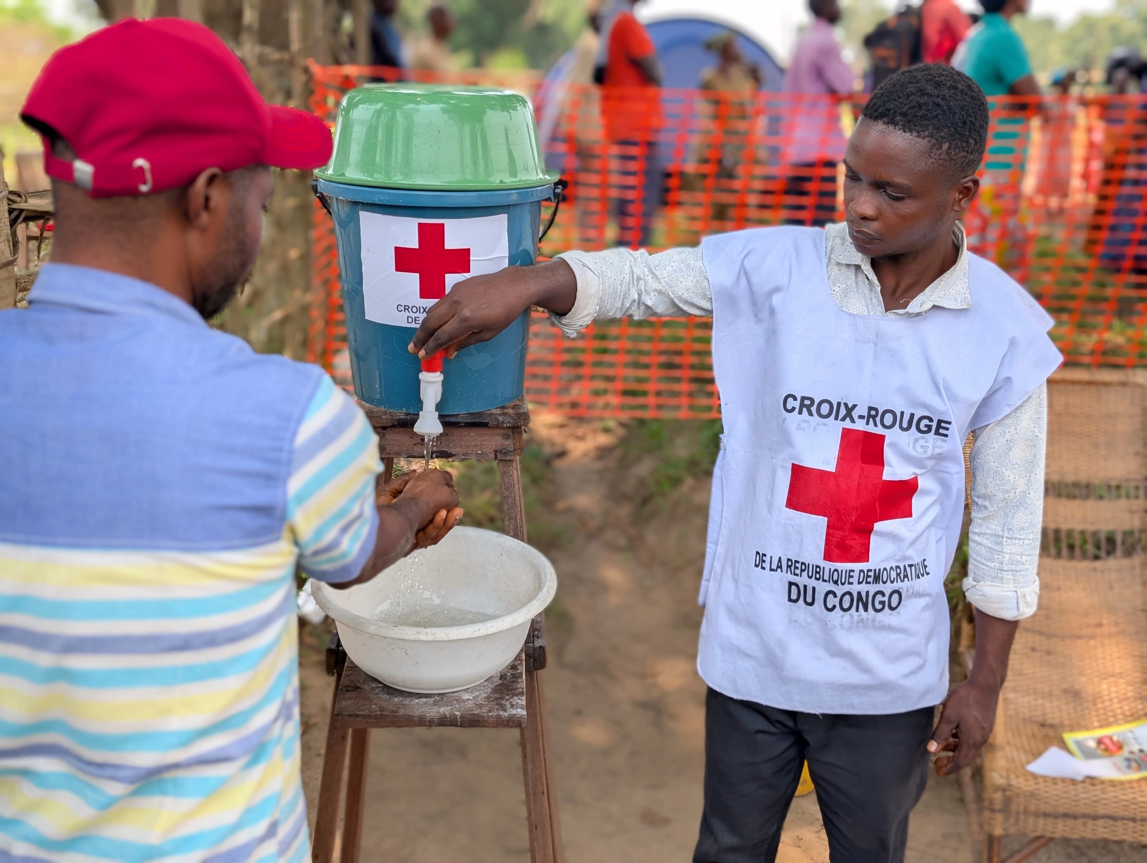 Mueren por´Ébola tres voluntarios de Cruz Roja en Congo