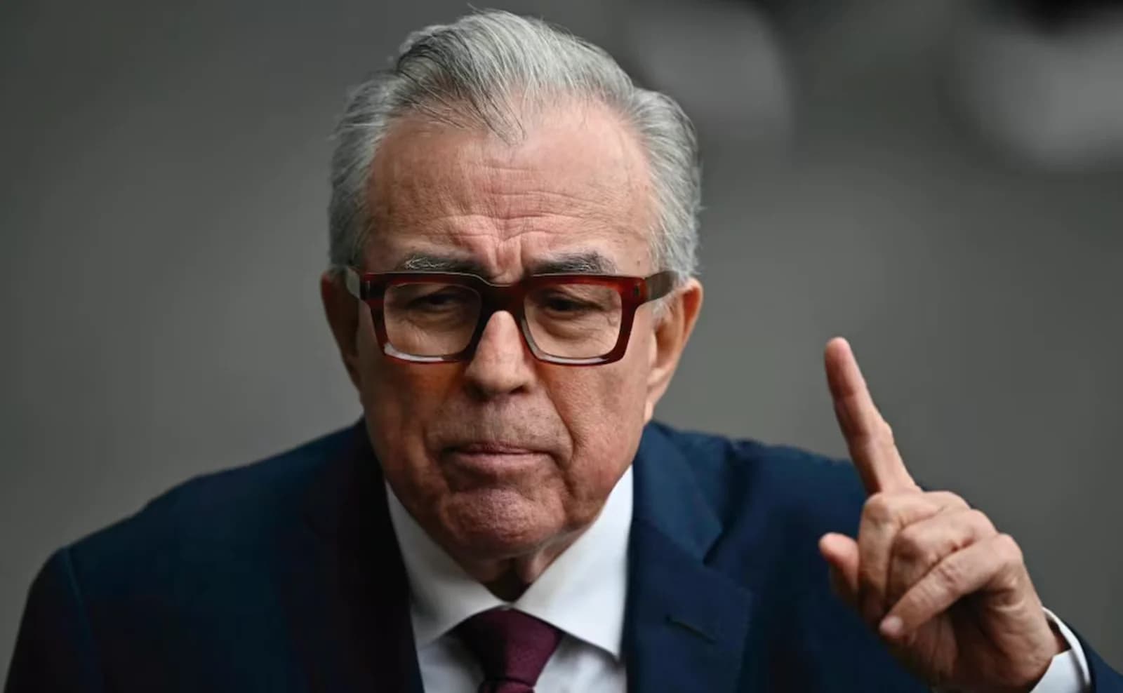 Rubén Rocha Moya dimite a 33 horas de su regreso ante el abandono de la 4T