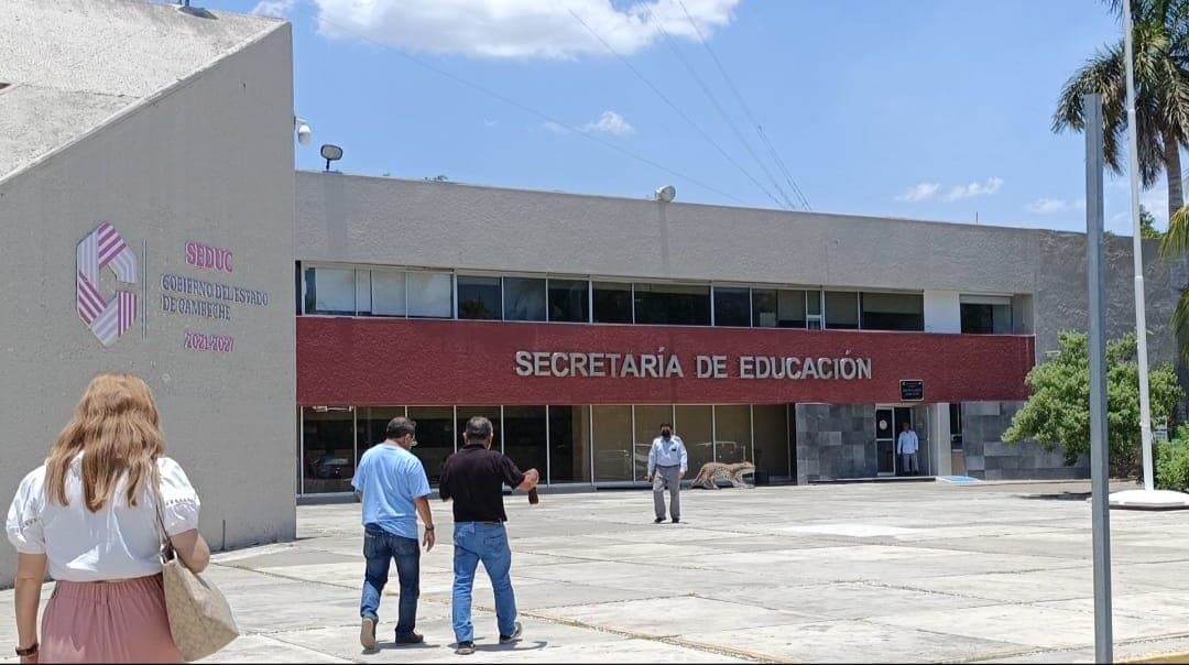 Vinculan a proceso a supervisor de Educación