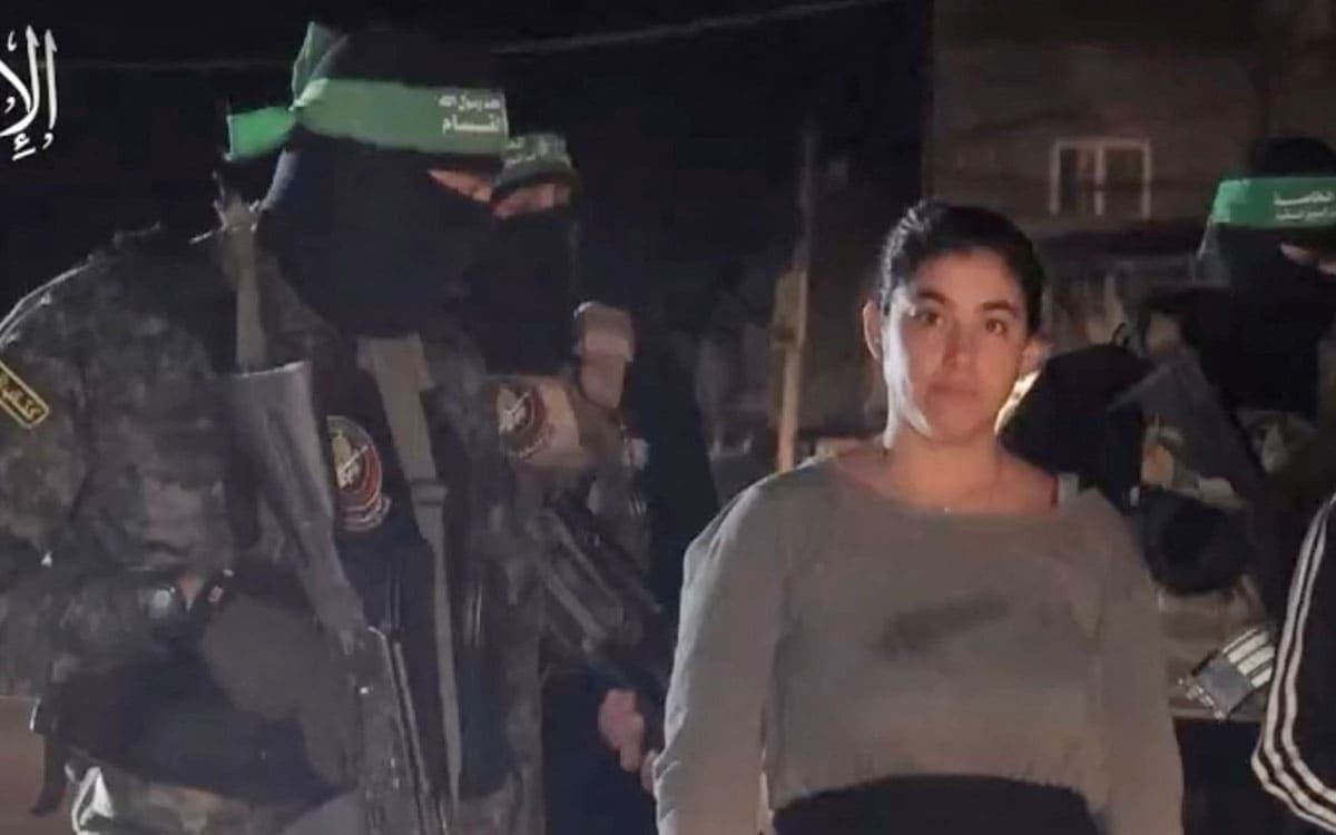 Mexicana es liberada por Hamás; su novio sigue en cautiverio