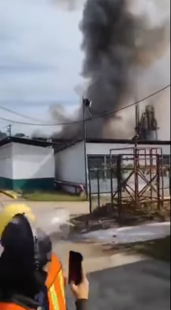 Incendio y explosión en una empresa de jugos