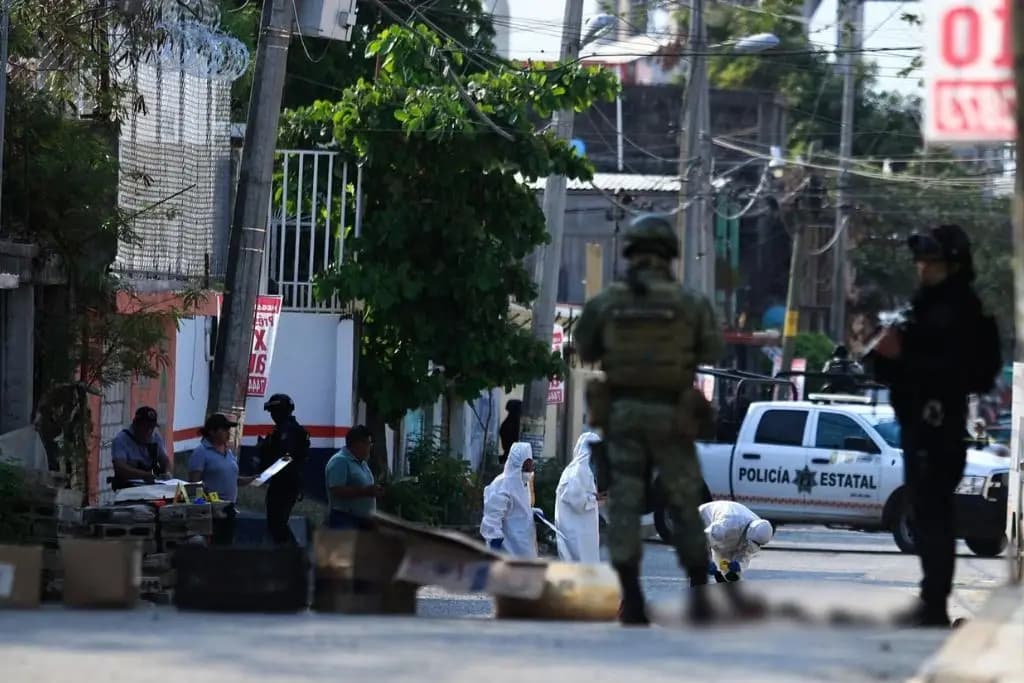 Tiran cuerpos desmembrados cerca de Cereso de Acapulco