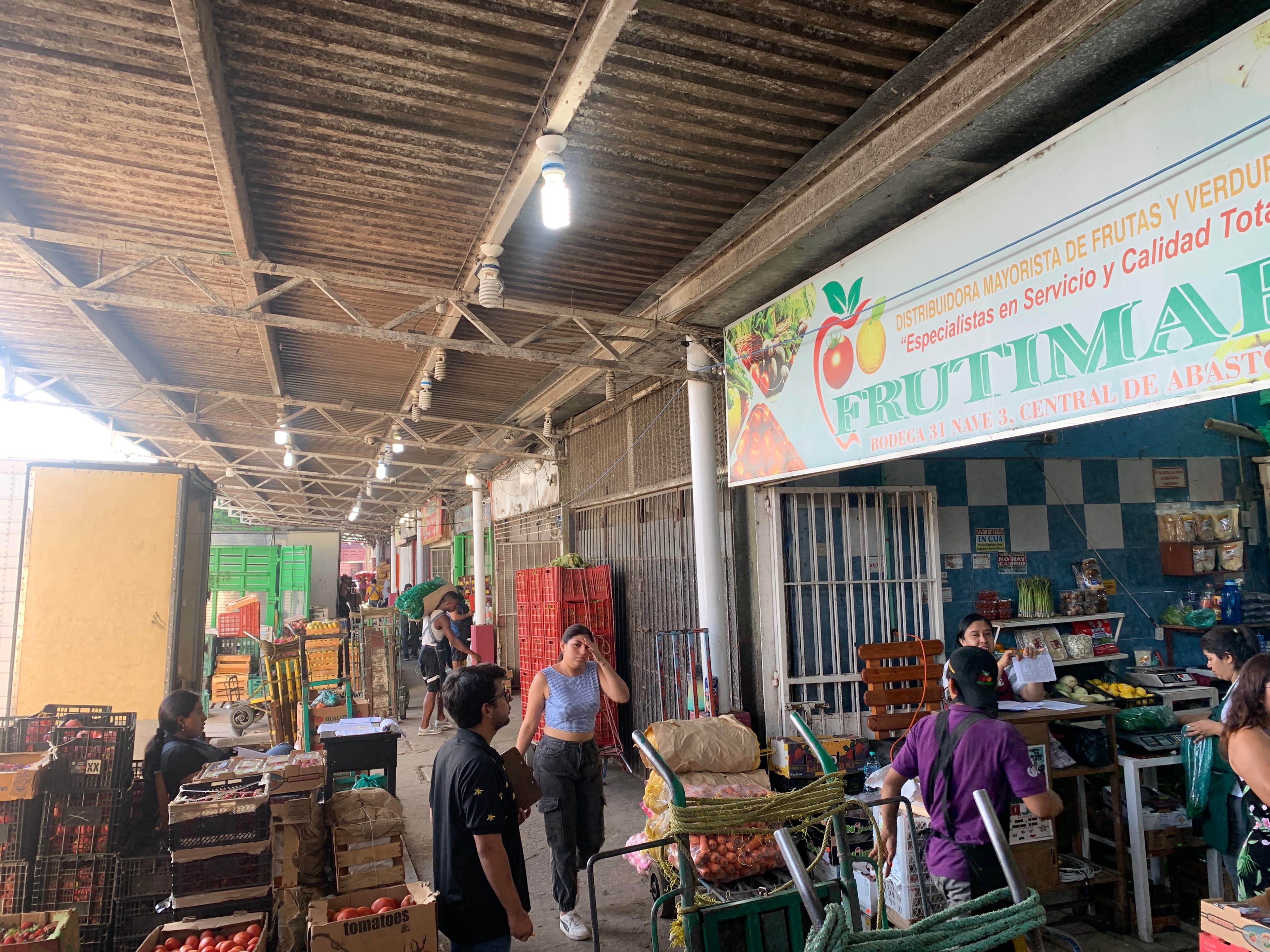 Miedo y desconfianza en la policía, se respira en Central de Abastos