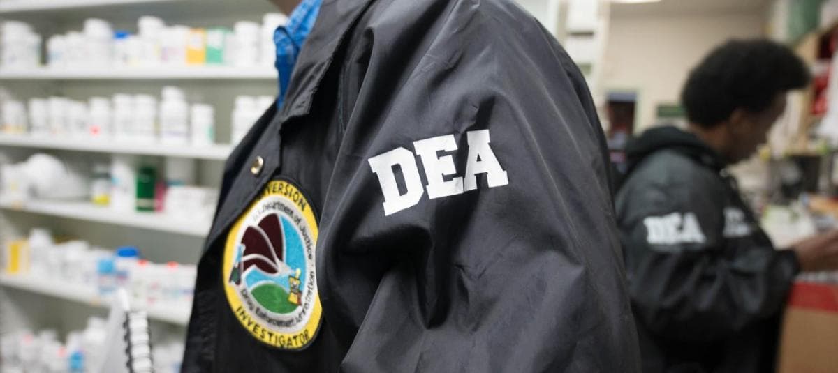 Jueza ordena regreso a EU de informante de los cárteles deportado por gobierno de Trump
