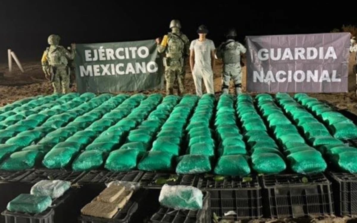 Incautan droga, iba entre cajas de chiles