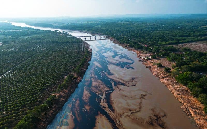 1.6 millones de litros de petróleo recuperados en río Pantepec: Pemex