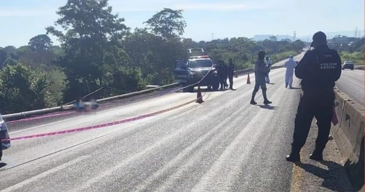 Abandonan ejecutado en vía Escárcega-Villahermosa