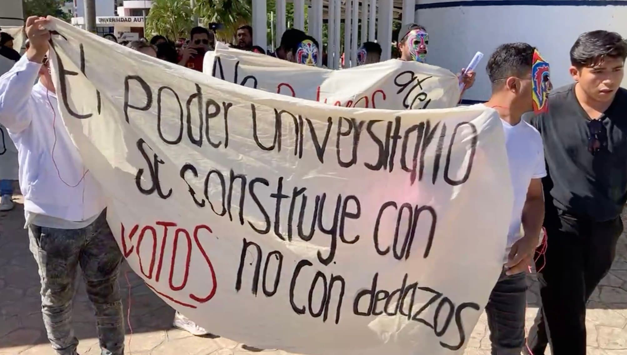 Protestan por malas condiciones de la UAC