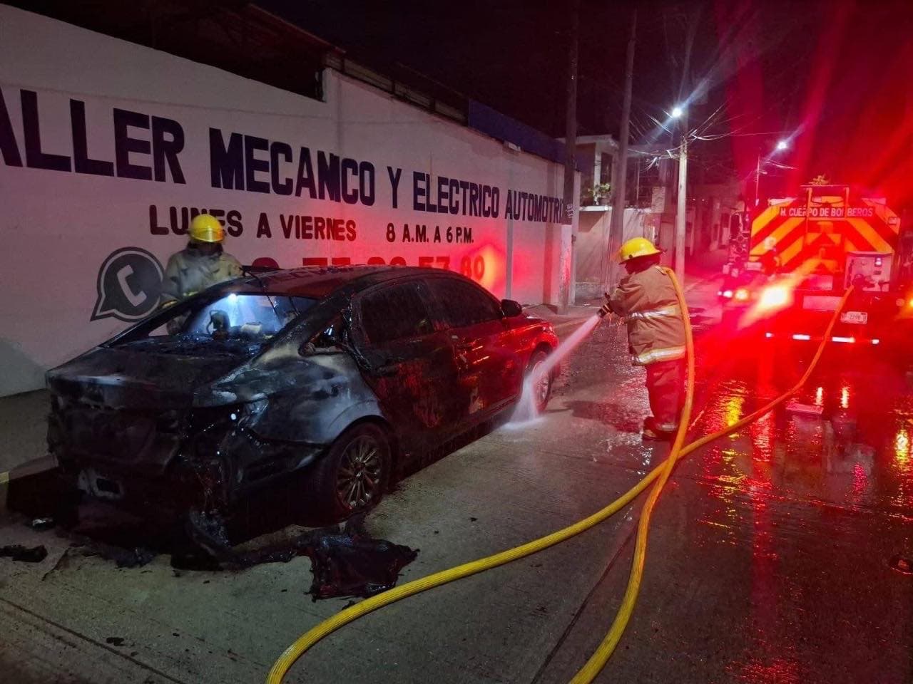 Se desata violencia en Villahermosa, incendian autos