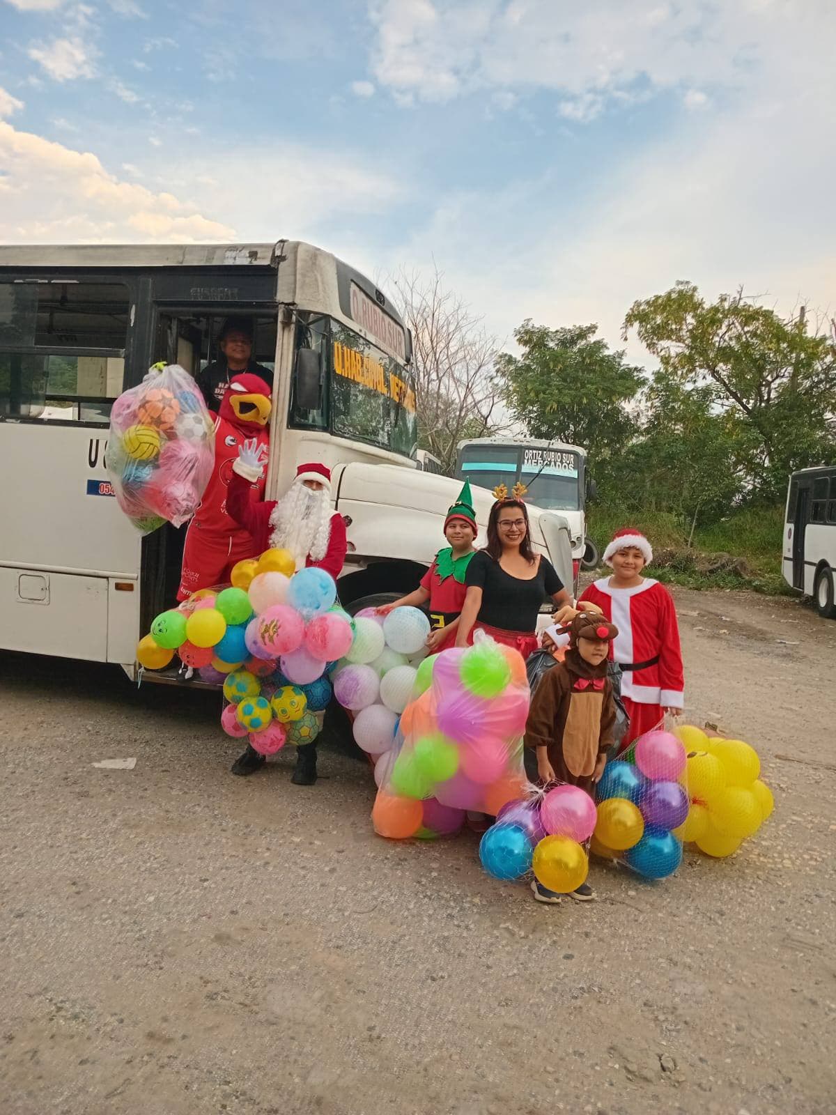 Maneja Santa Claus autobús en Veracruz