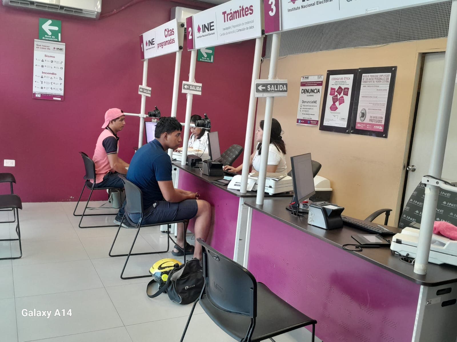 Jóvenes de 17 años ya pueden tramitar credencial del INE