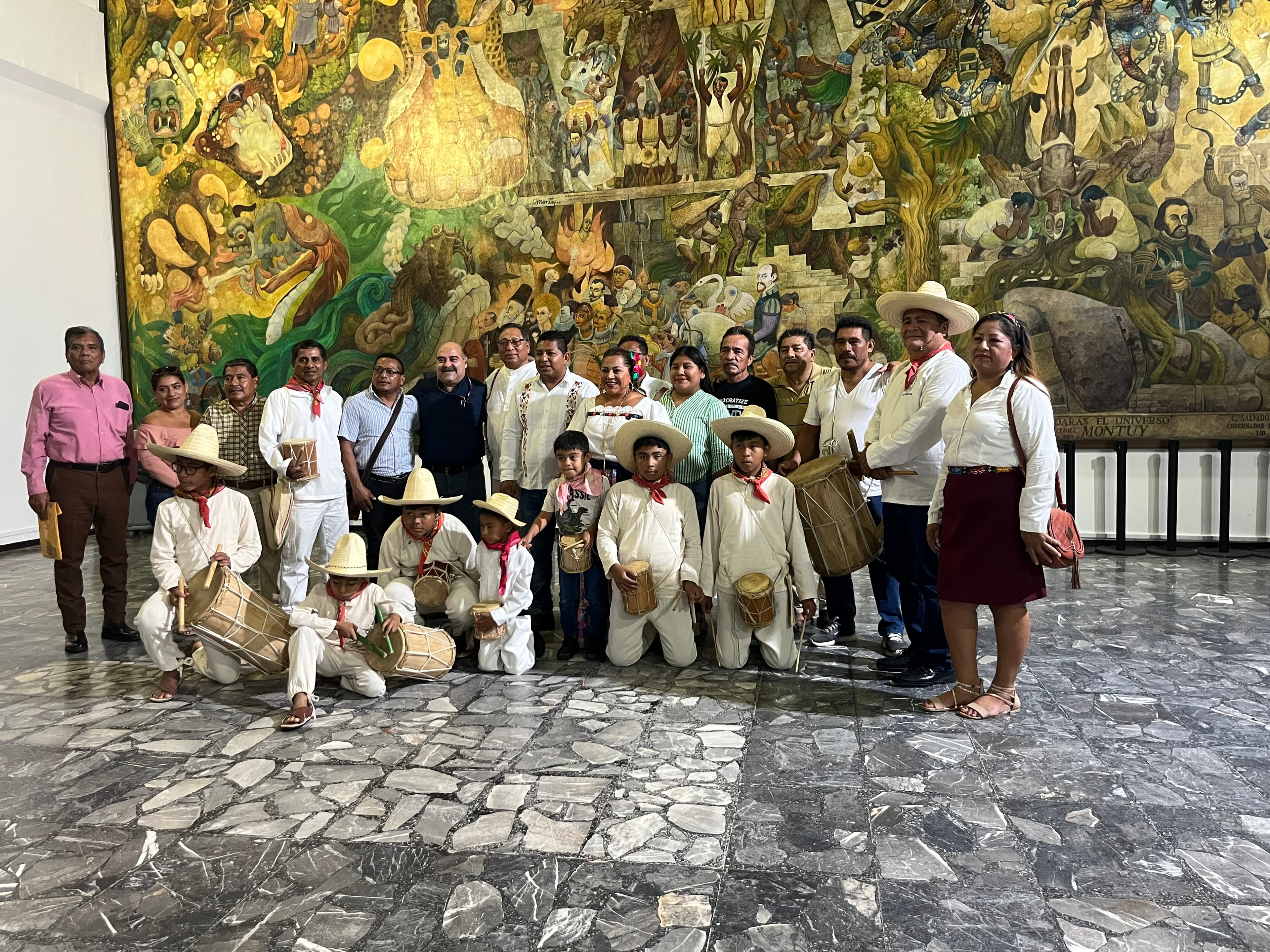 Proponen crear Día del Tamborilero