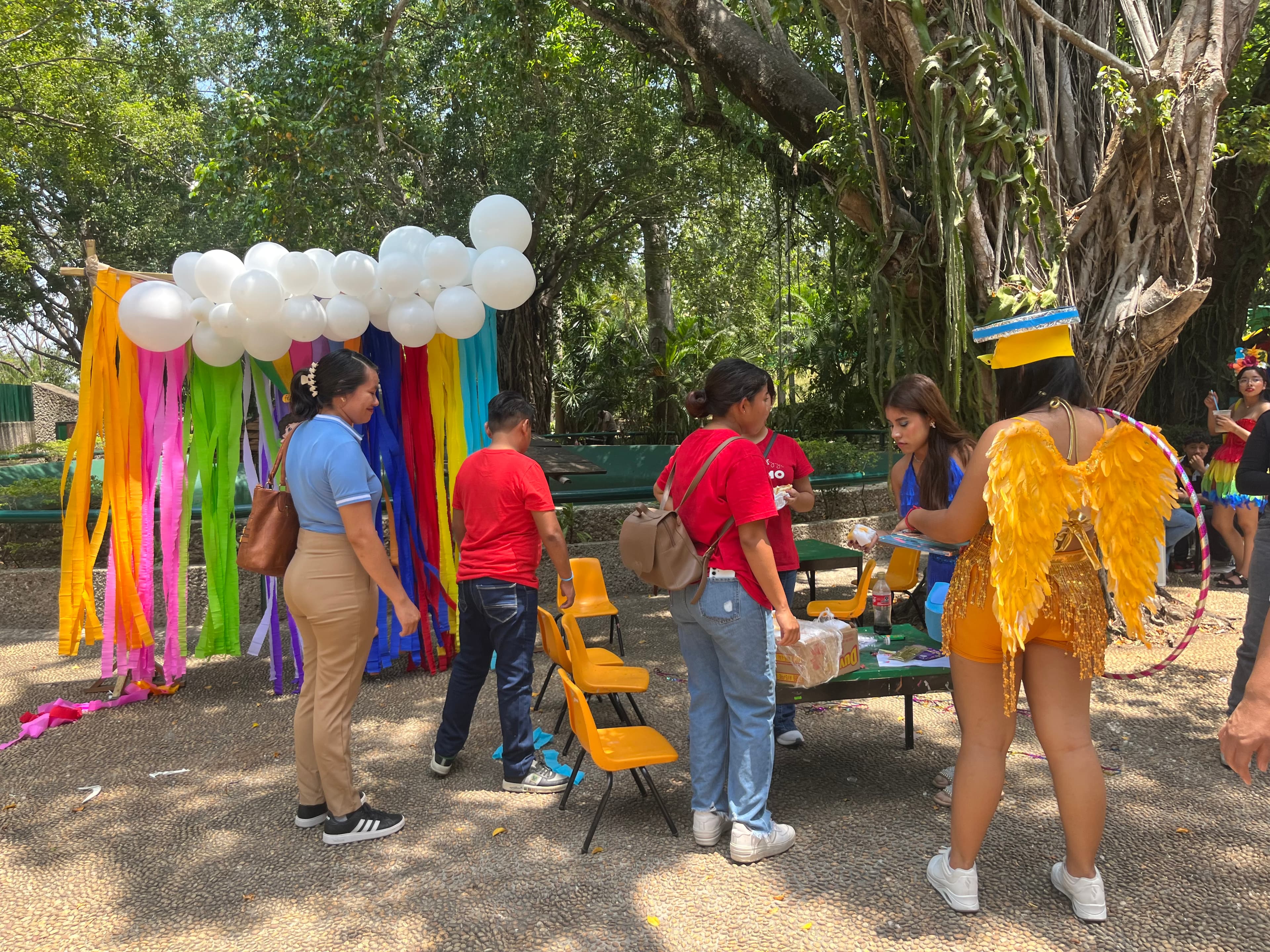 Festejan a Reyes del Hogar en La Venta