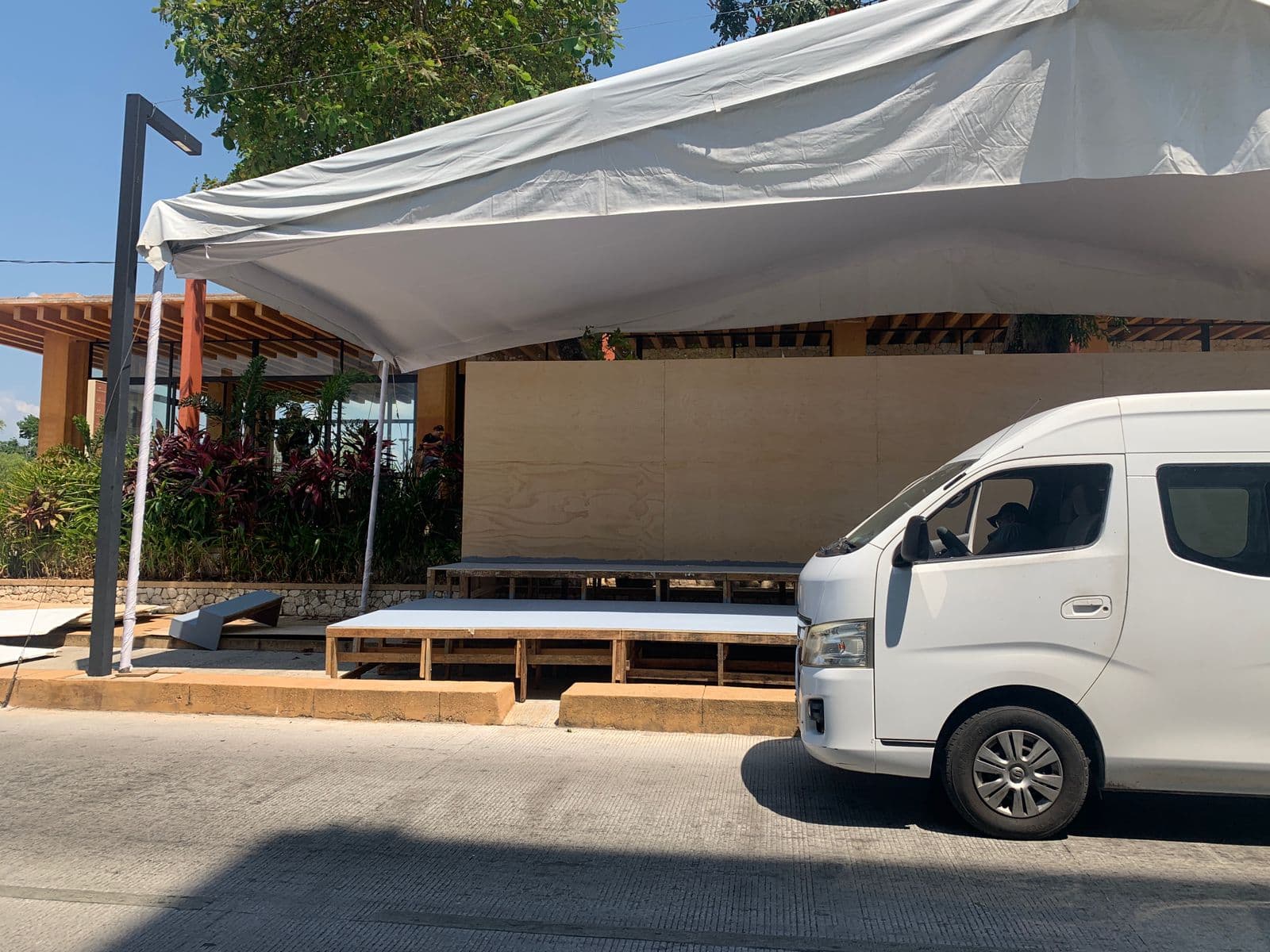 Todo listo para desfile de carros alegóricos de feria