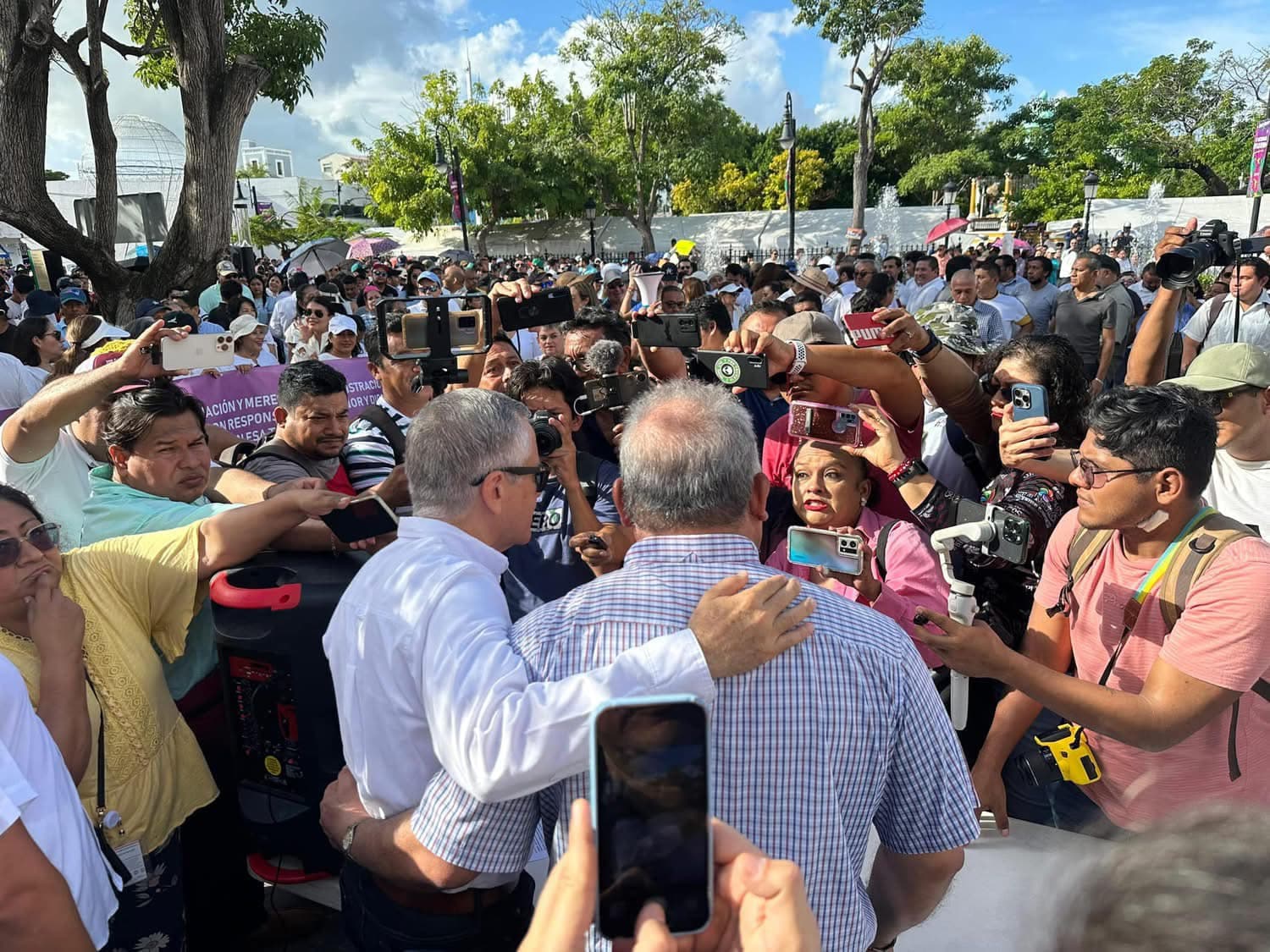 Empresarios campechanos esperan "milagro de Navidad"