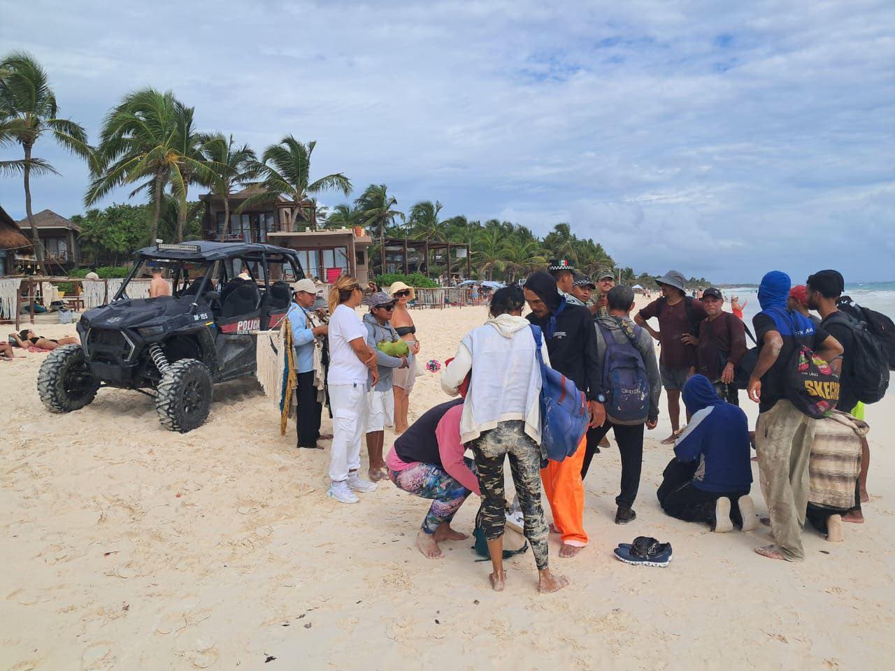 Aseguran a 12 cubanos en las playas de Tulum