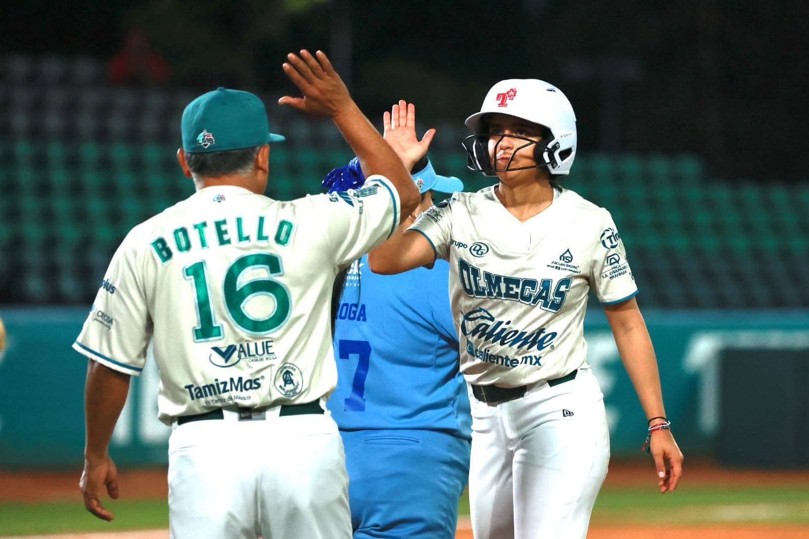 Consiguen Las Olmecas primera victoria de la temporada