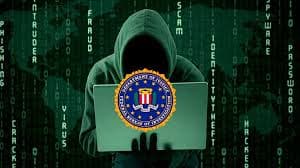 Hackean iraníes cuentas del director del FBI