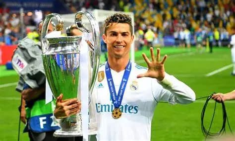 Cristiano Ronaldo recibirá premio de la UEFA